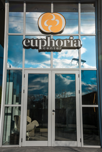 Άποψη της εισόδου του Euphoria Center στα Ιωάννινα